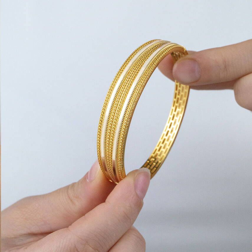 İki Sıra Ajdalı Kelepçe - 2