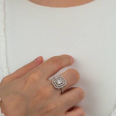 Çerçeve Taşlı Baget Yüzük - 