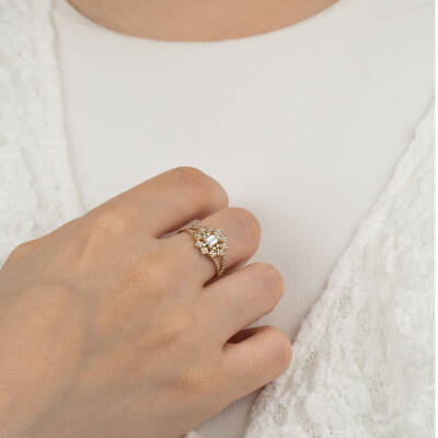 Çicek Taşlı Yüzük - 