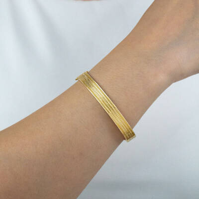 Dört Sıra Ajdalı Kelepçe - 