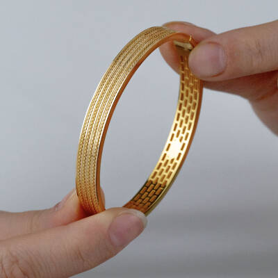 Dört Sıra Ajdalı Kelepçe - 2