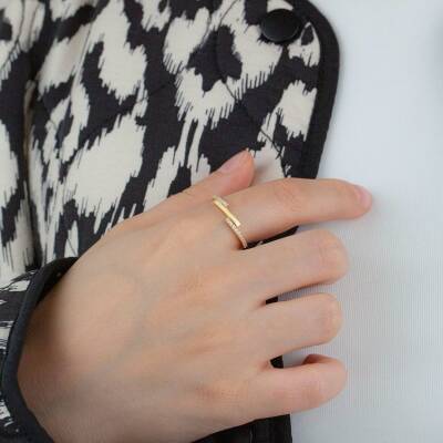 İnce Taşlı Minimal Yüzük - 