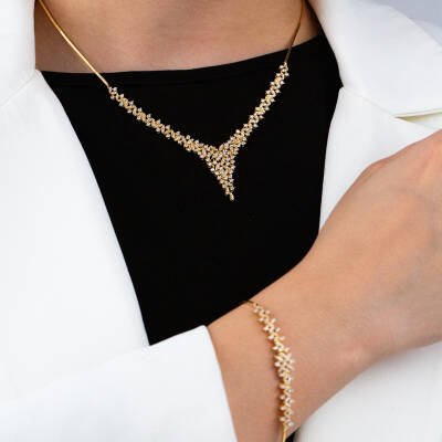 Işık Seli Taşlı Set - 