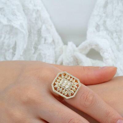  Köşeli Baget Taşlı Yüzük ( Büyük ) - 