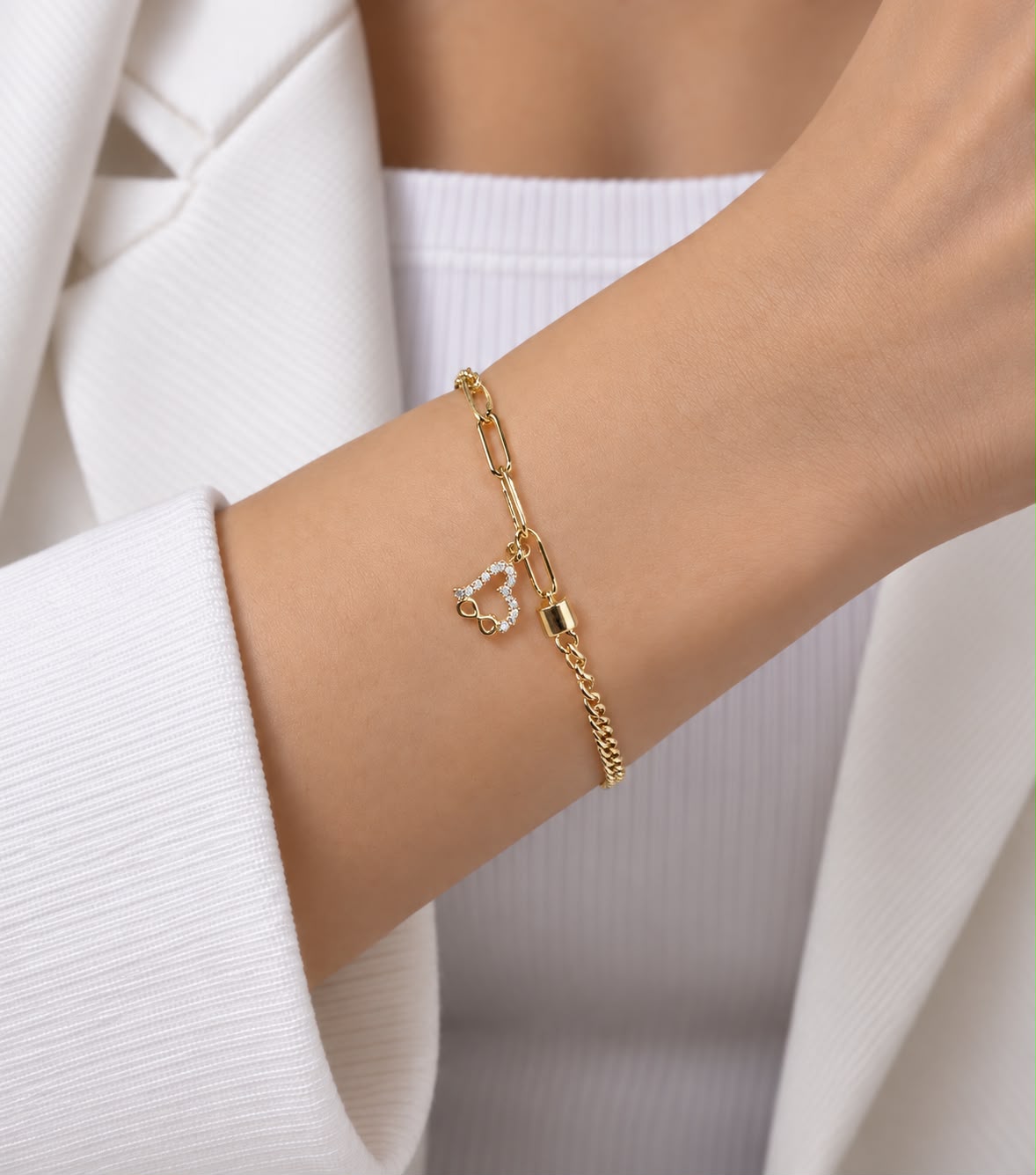 Kalpli Taşlı Charm Bileklik
