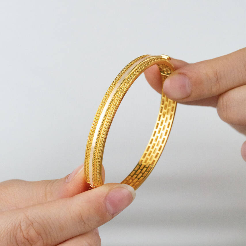 Tek Sıra Ajdalı Kelepçe - 2